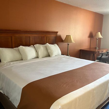 Regency Inn & Suites Anoka Kültér fotó