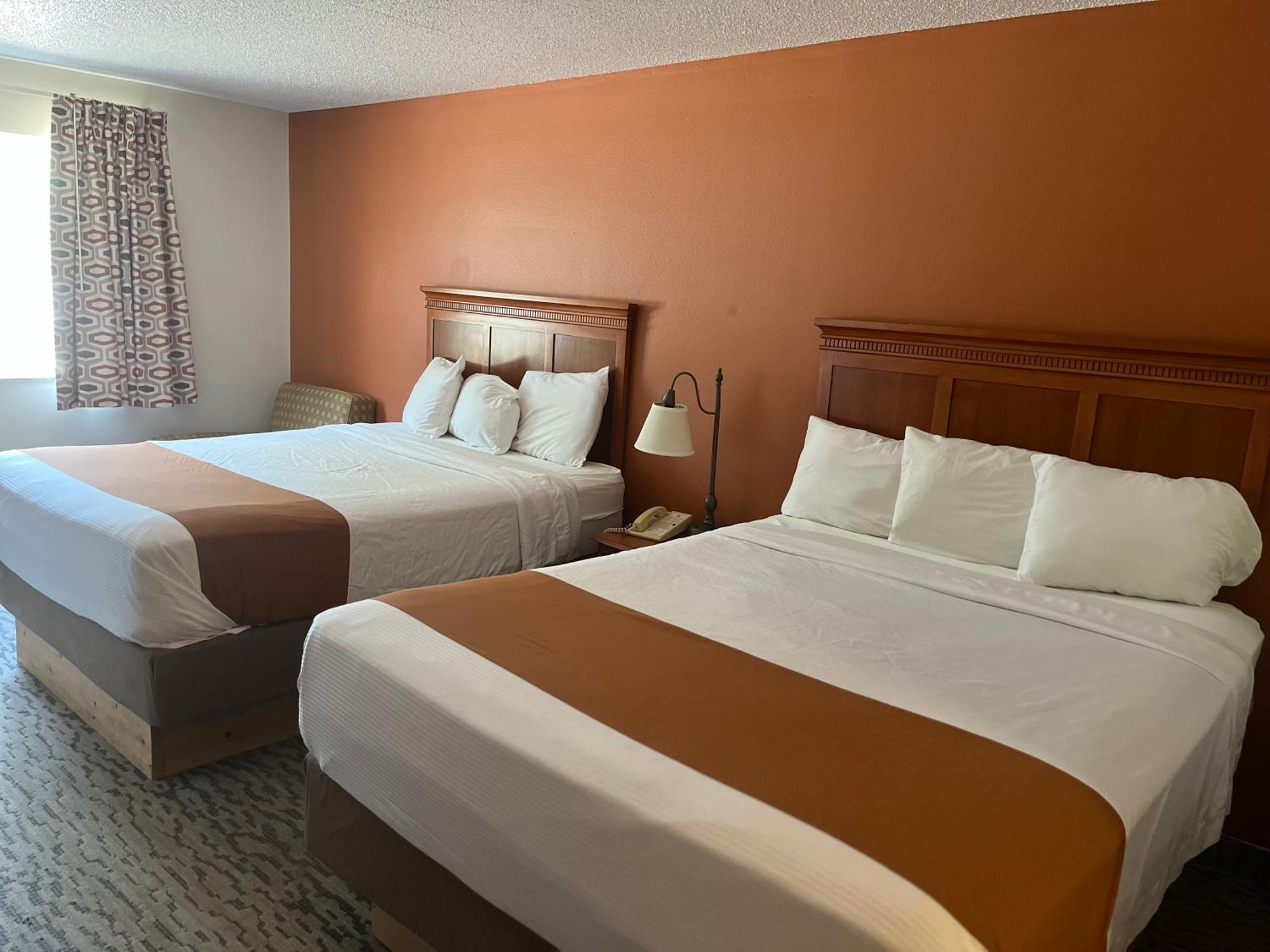 Regency Inn & Suites Anoka Kültér fotó