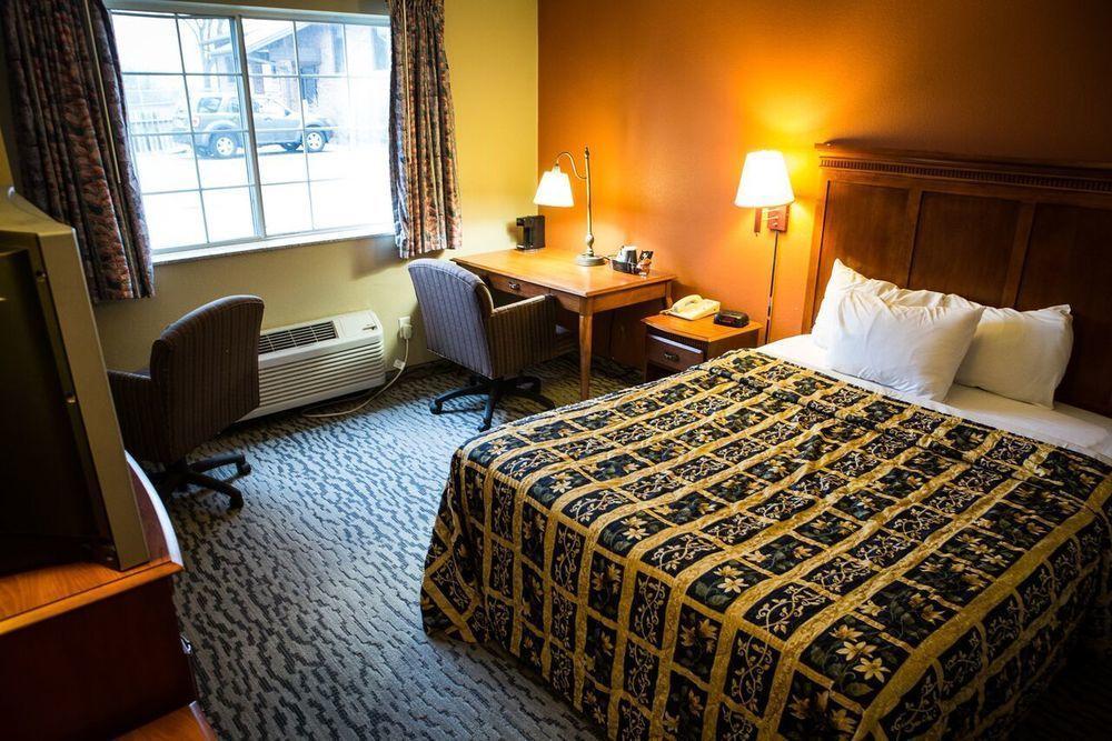 Regency Inn & Suites Anoka Kültér fotó